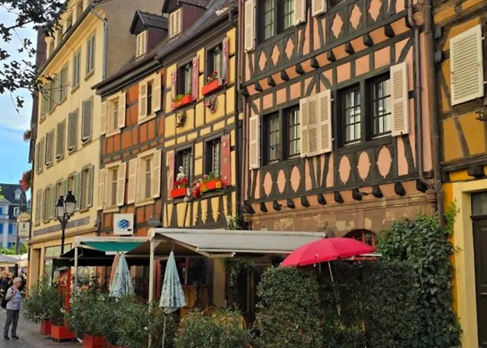 La Tour Du Rempart - Appartement T2 En Duplex En Hypercentre De Colmar