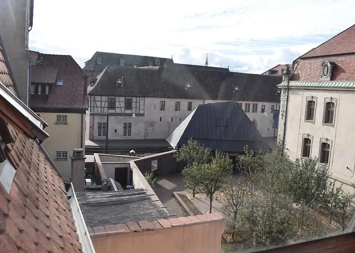 La Tour Du Rempart - Appartement T2 En Duplex En Hypercentre De Colmar